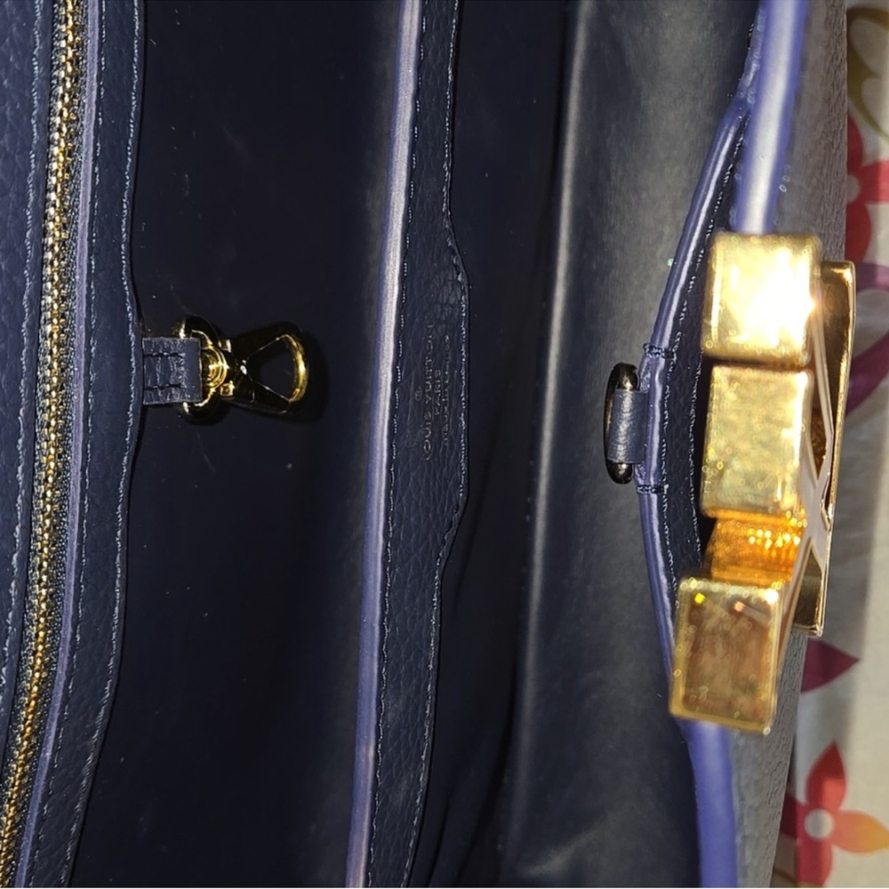 LOUIS VUITTON *NWT* Capucines MM Navy Taurillon Leather Mother of Pearl - Picture 10 of 12